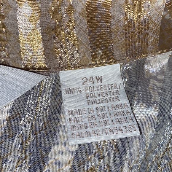 Tanjay Women’s Long Sleeve Button Down gold/ Tan Blouse Size 24W - Picture 10 of 11